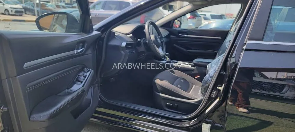 Nissan Altima 2021 for Sale in Dubai Image-12