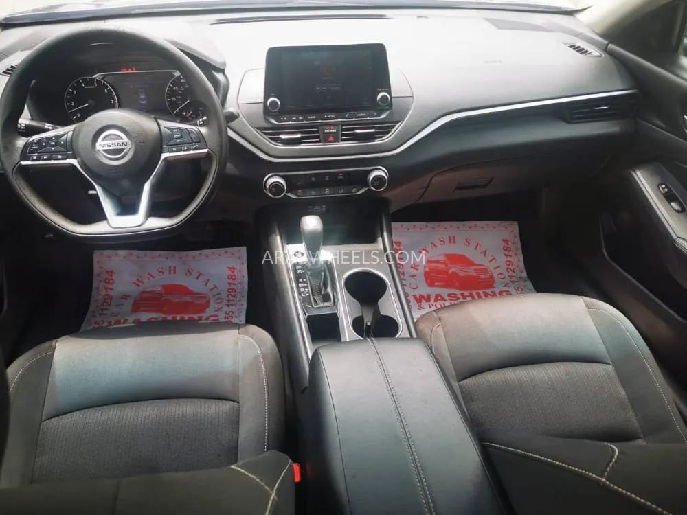 Nissan Altima 2022 for Sale in Dubai Image-17