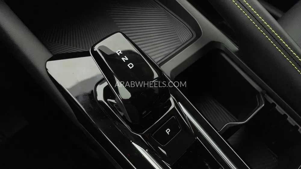 Geely Coolray 2025 for Sale in Dubai Image-18