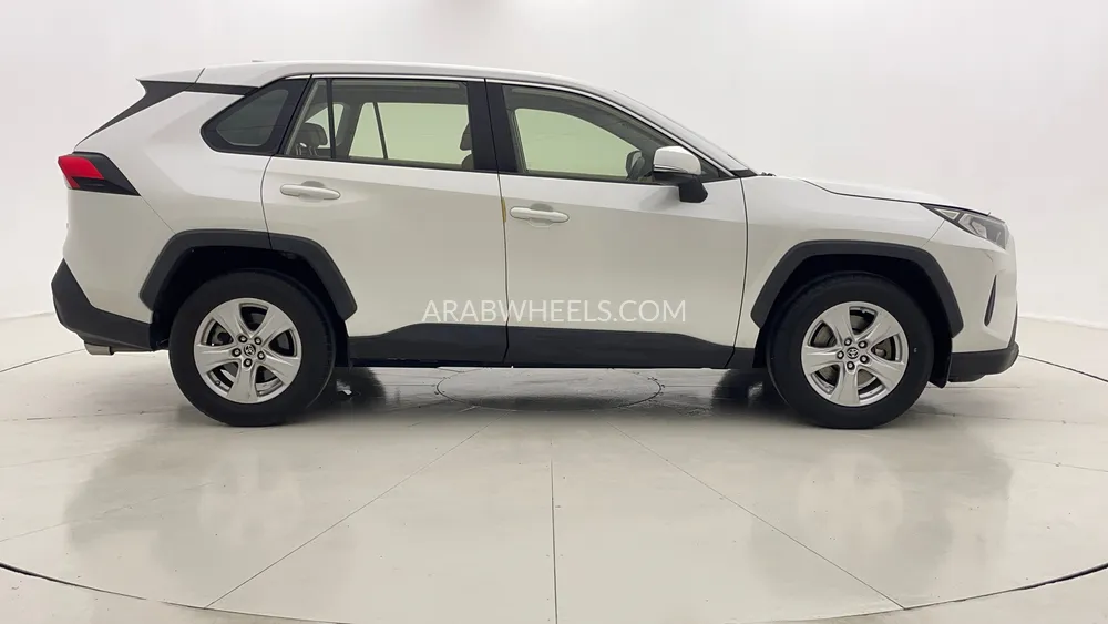 Toyota Rav4 2021 for Sale in Dubai Image-2