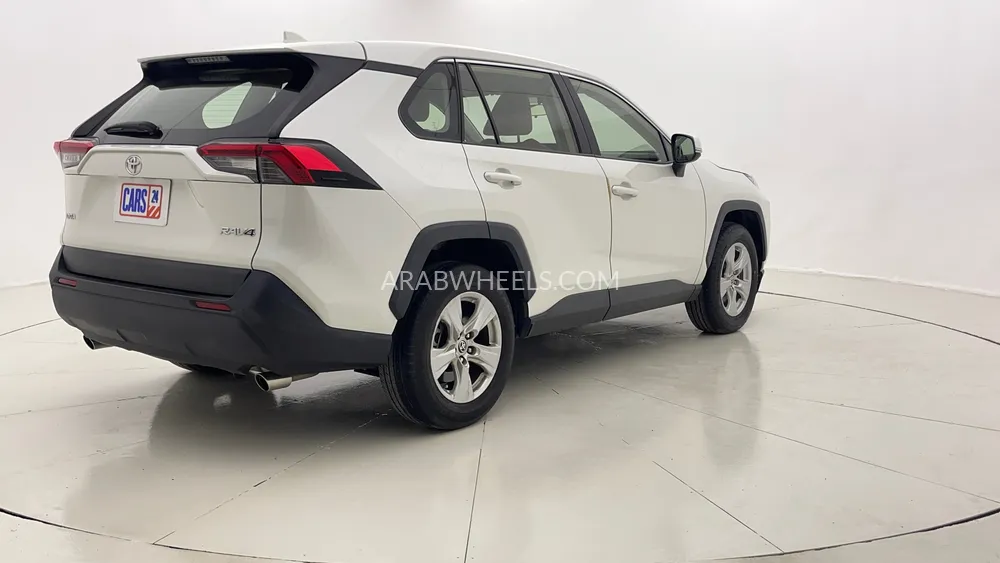 Toyota Rav4 2021 for Sale in Dubai Image-3