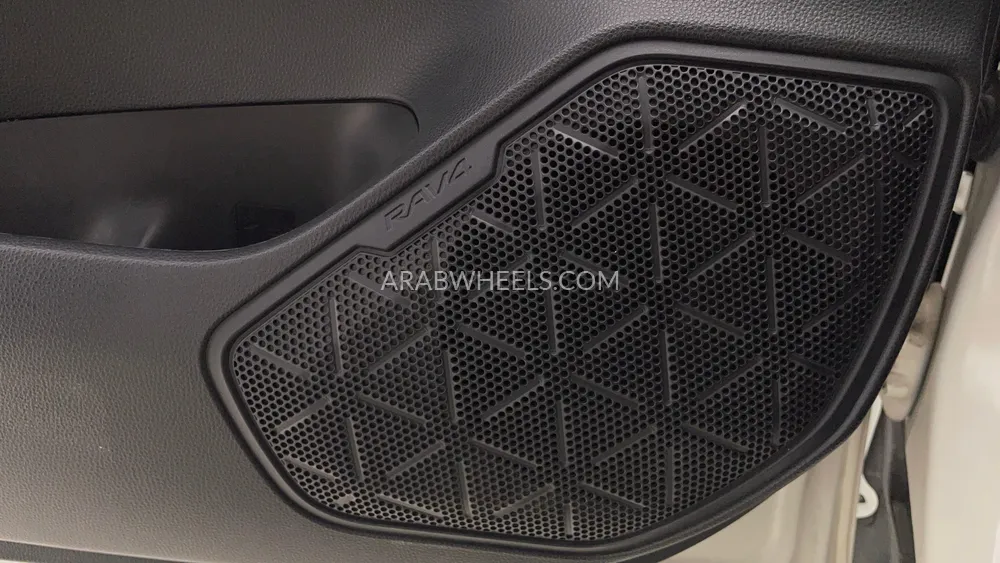 Toyota Rav4 2021 for Sale in Dubai Image-21