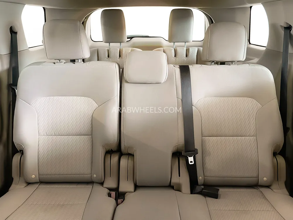 Ford Explorer 2019 for Sale in Dubai Image-12