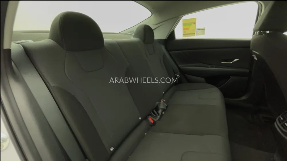 Hyundai Elantra 2023 for Sale in Dubai Image-25