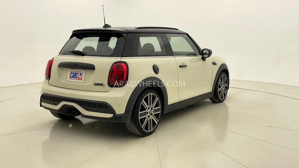Mini Cooper 2023 for Sale in Dubai Image-3