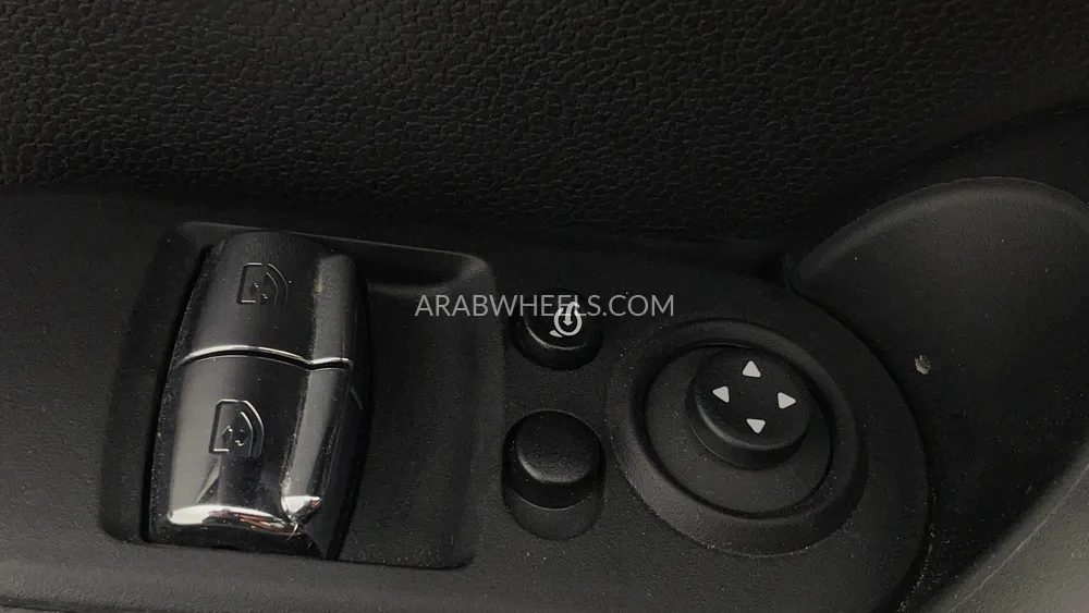 Mini Cooper 2023 for Sale in Dubai Image-42