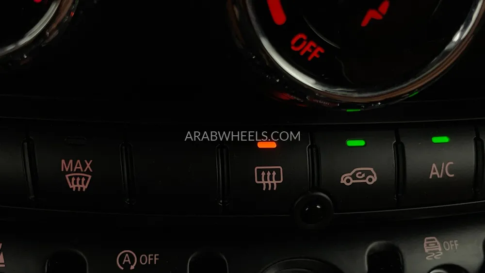 Mini Cooper 2023 for Sale in Dubai Image-43