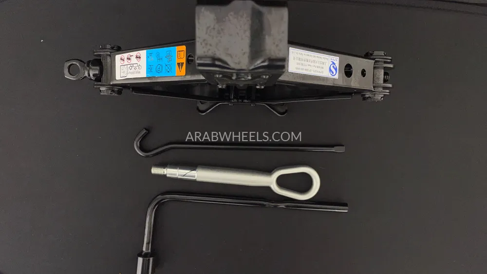 MG ZS 2023 for Sale in Dubai Image-30