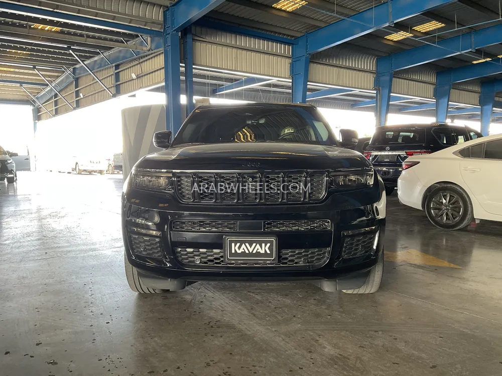 Jeep Grand Cherokee L 2023 for Sale in Sharjah Image-2