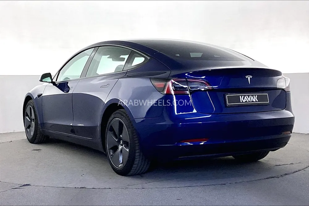 Tesla Model 3 2023 for Sale in Sharjah Image-4