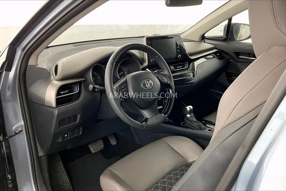 Toyota C-HR 2022 for Sale in Sharjah Image-26
