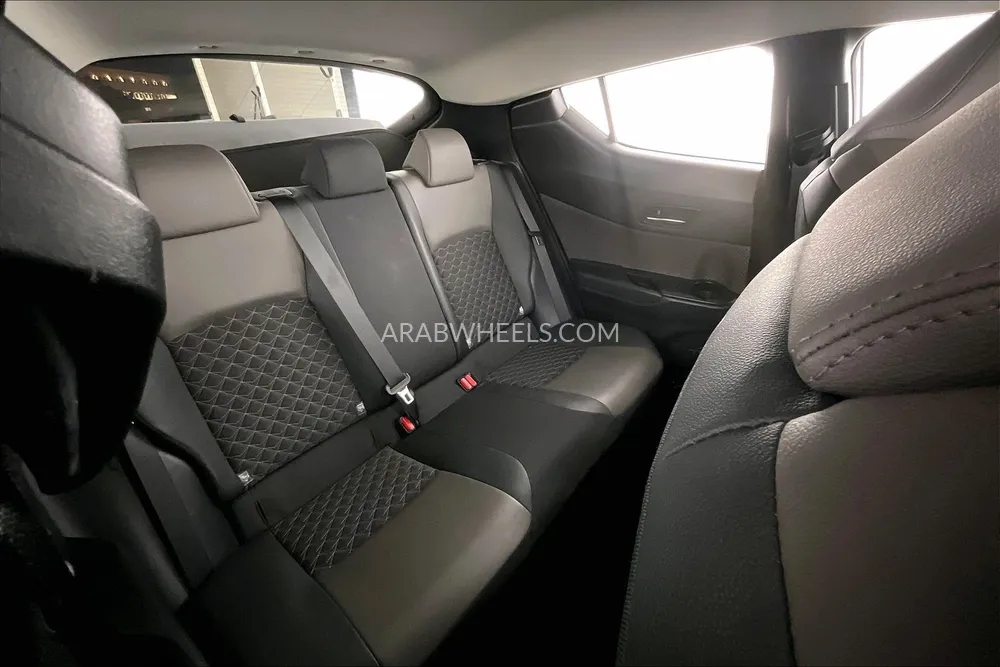 Toyota C-HR 2022 for Sale in Sharjah Image-28