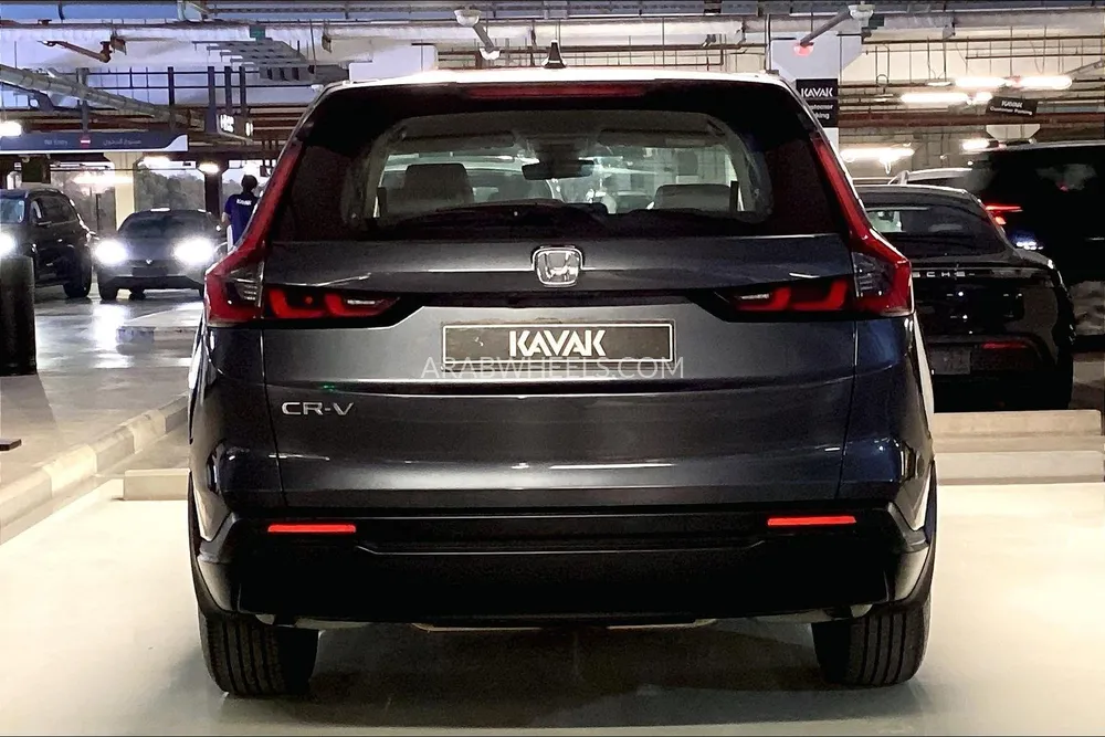 هوندا سي آر-في 2024 for Sale in الشارقة Image-5