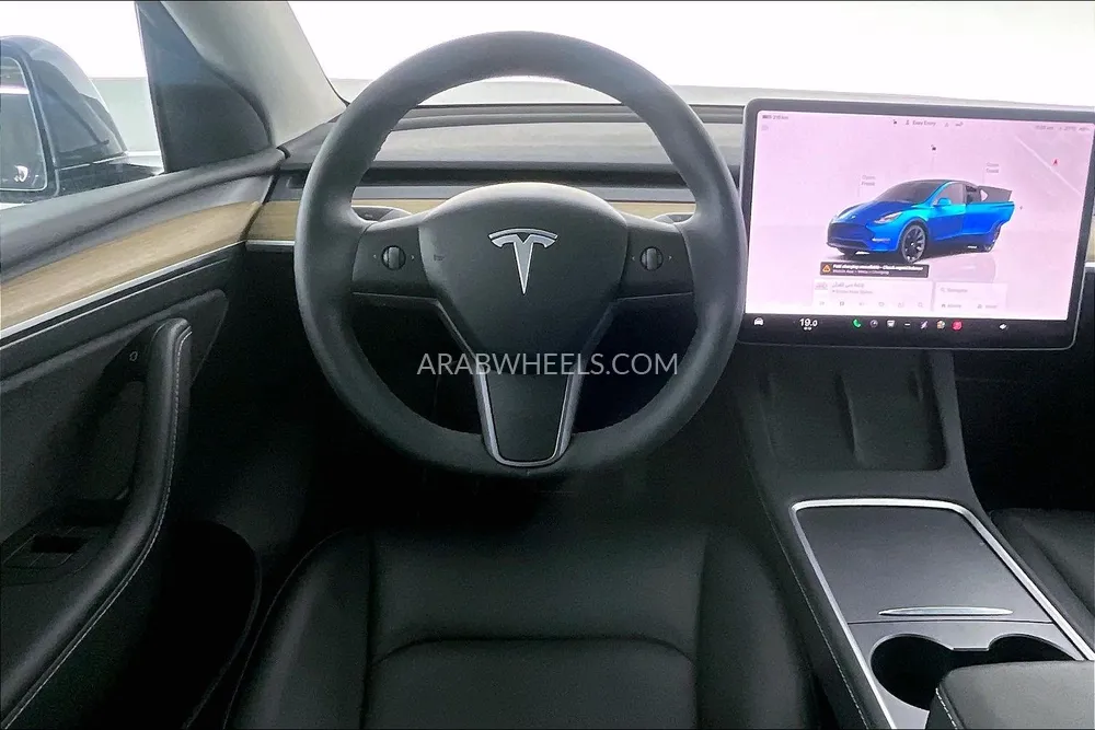 Tesla Model Y 2023 for Sale in Sharjah Image-16
