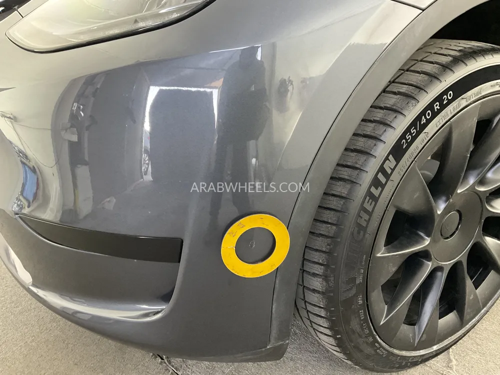 Tesla Model Y 2023 for Sale in Sharjah Image-32