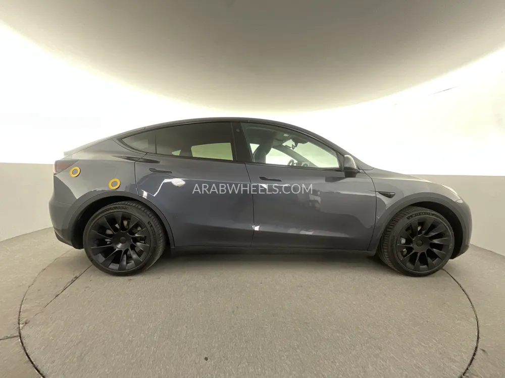 Tesla Model Y 2023 for Sale in Sharjah Image-33