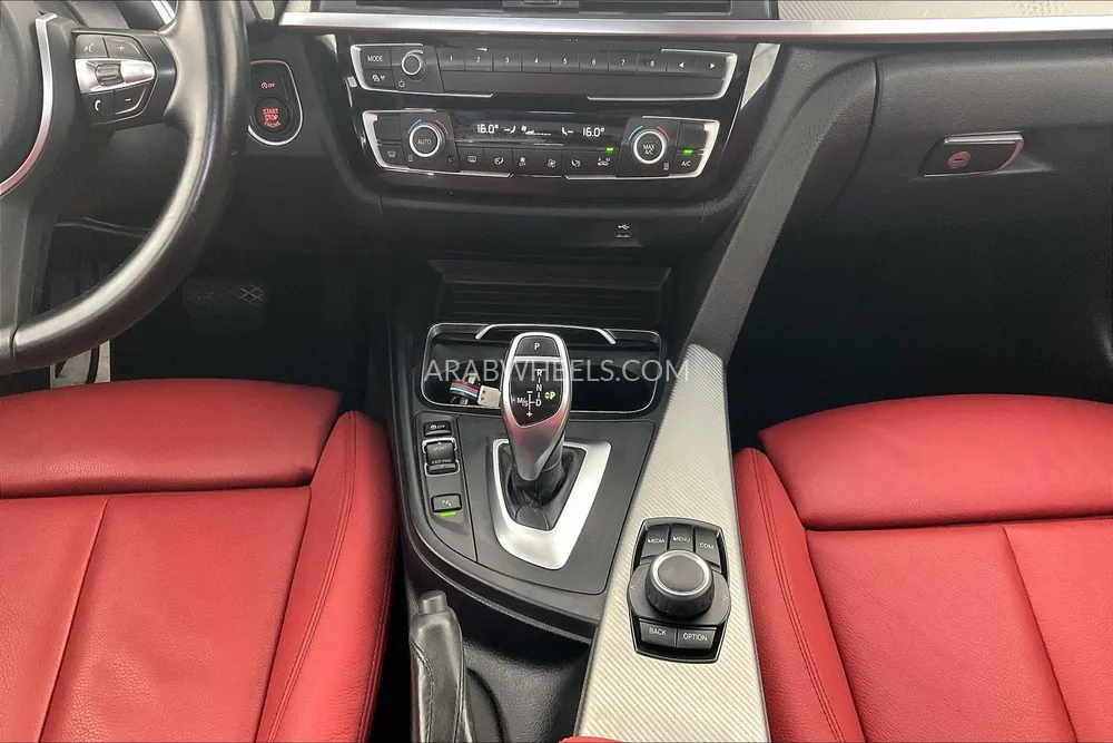 BMW 3 series 2018 for Sale in Sharjah Image-24