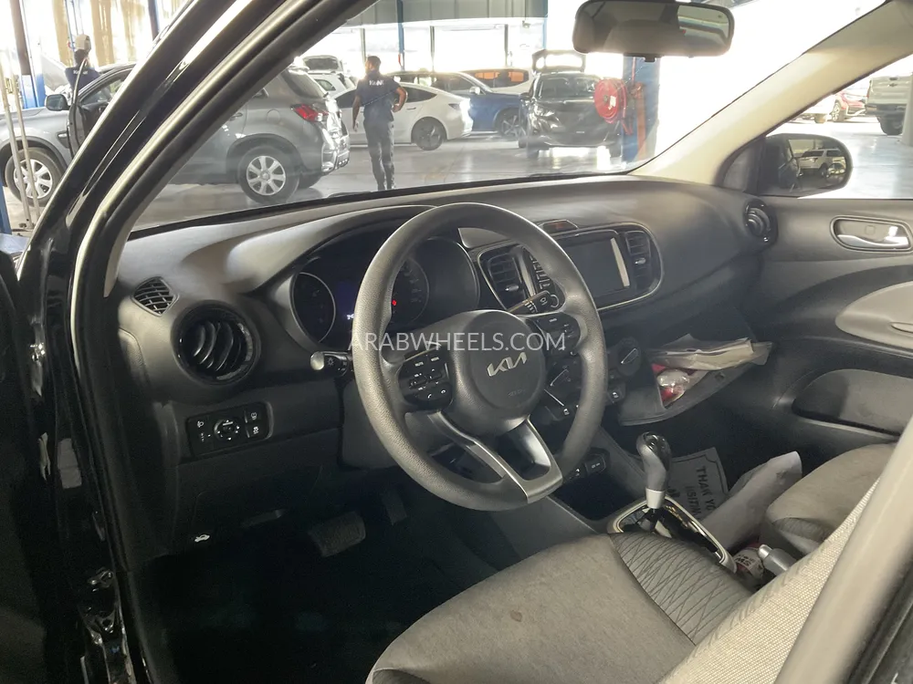 Kia Pegas 2023 for Sale in Sharjah Image-7