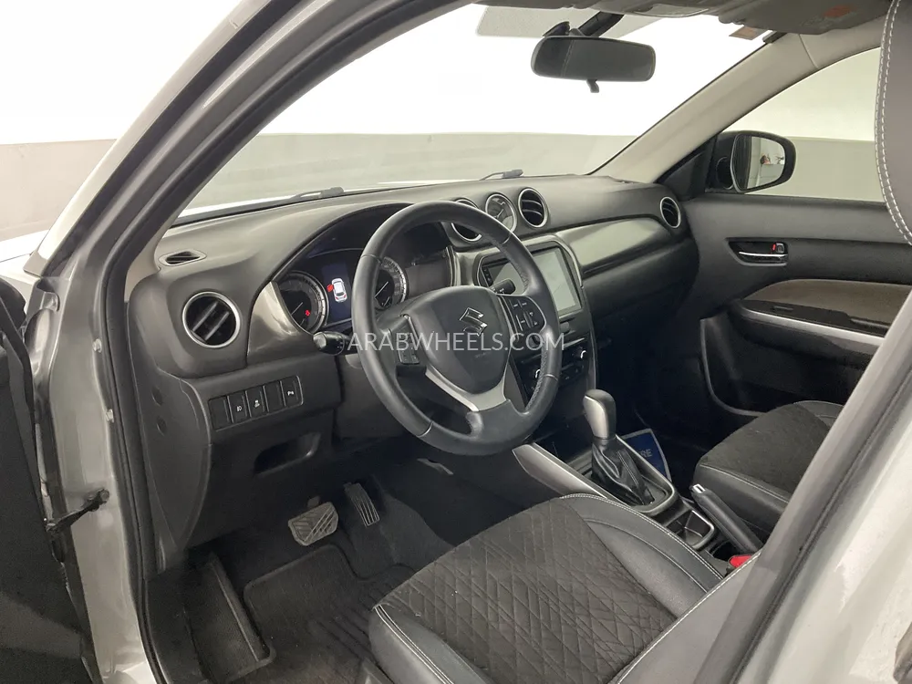 Suzuki Vitara 2021 for Sale in Sharjah Image-9