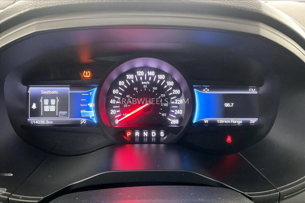 Ford Edge 2023 for Sale in Sharjah Image-11