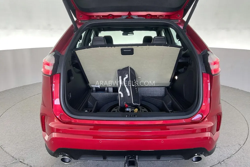 Ford Edge 2023 for Sale in Sharjah Image-14
