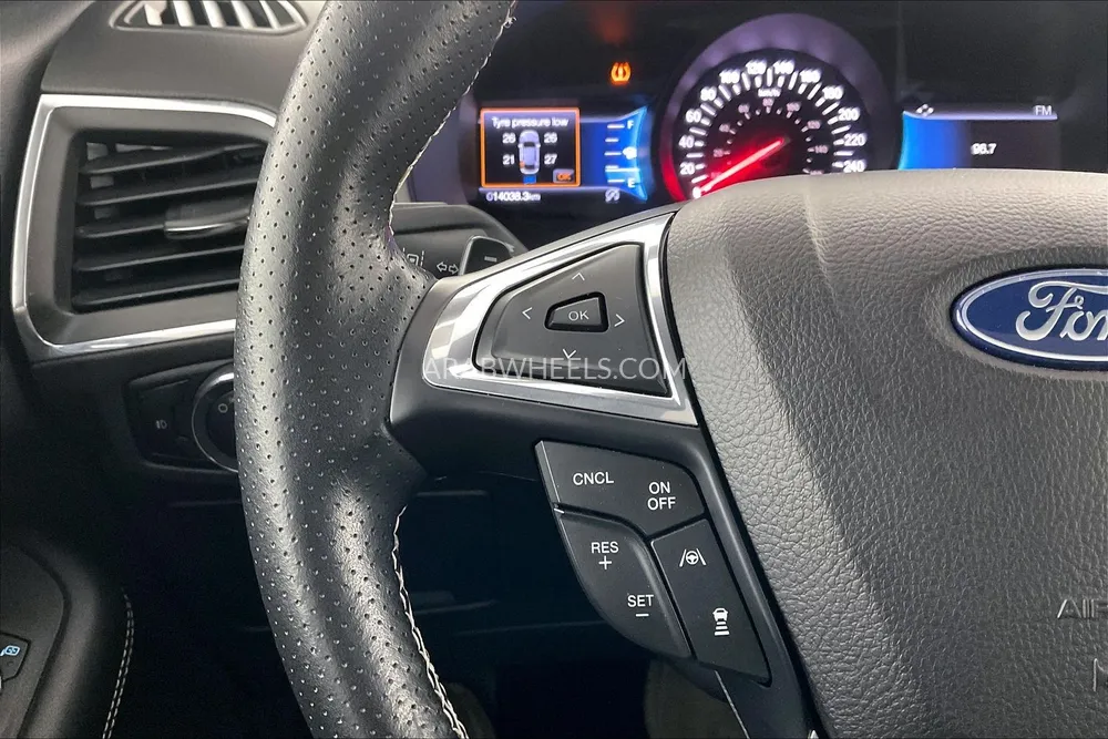 Ford Edge 2023 for Sale in Sharjah Image-20