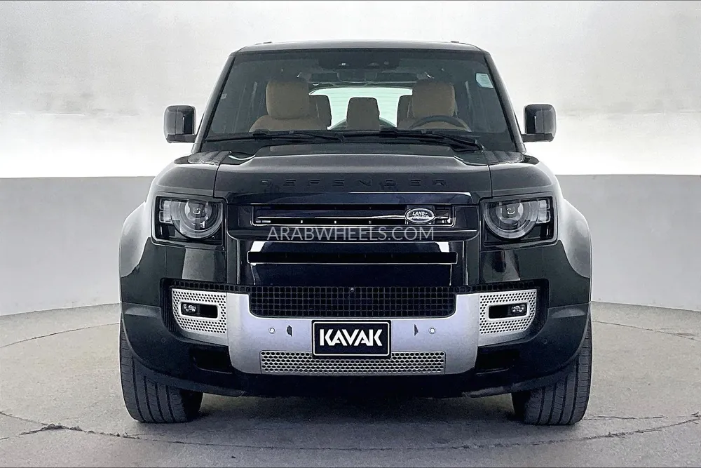 Land Rover Defender 2023 for Sale in Sharjah Image-2