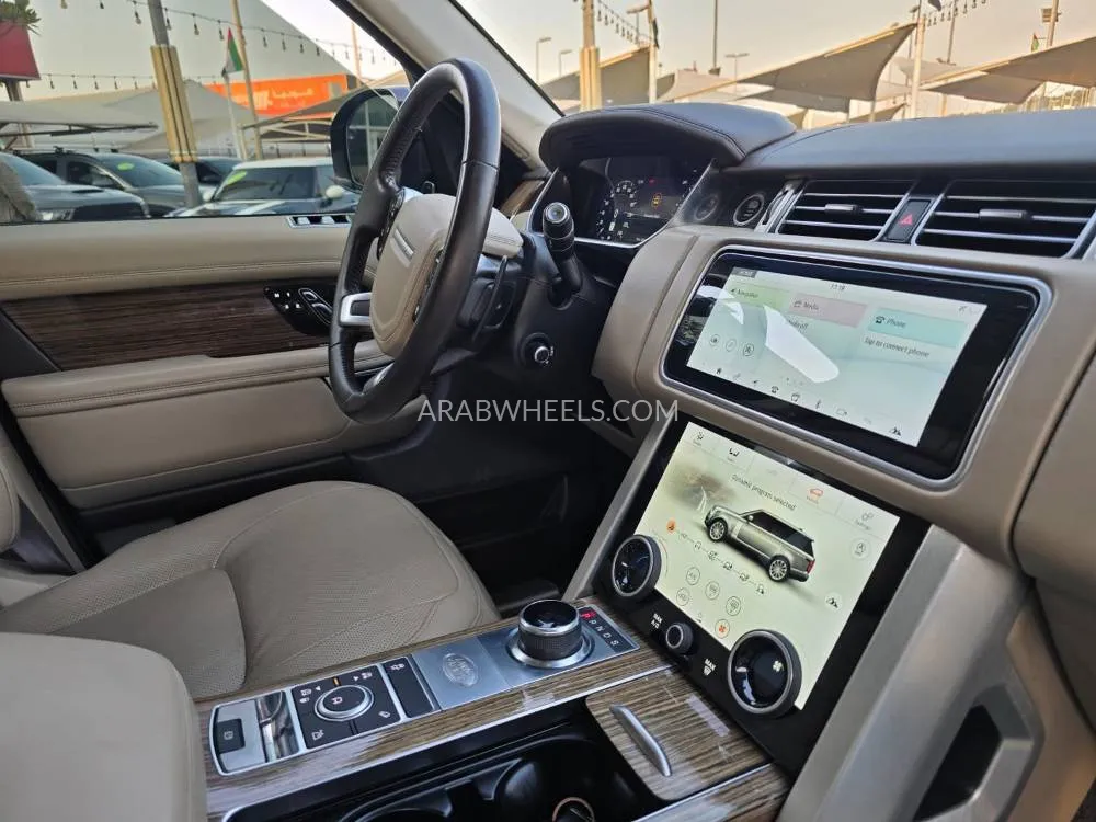 Land Rover Range Rover 2019 for Sale in Sharjah Image-12
