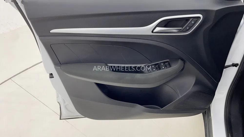 MG ZS 2023 for Sale in Dubai Image-19