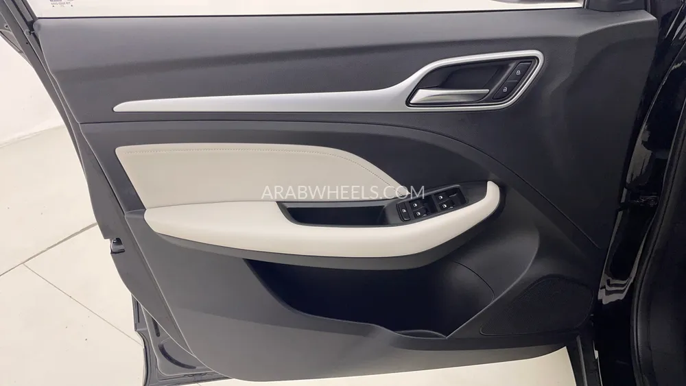 MG ZS 2025 for Sale in Dubai Image-21