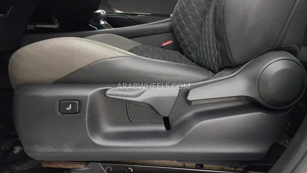 Toyota C-HR 2021 for Sale in Dubai Image-22