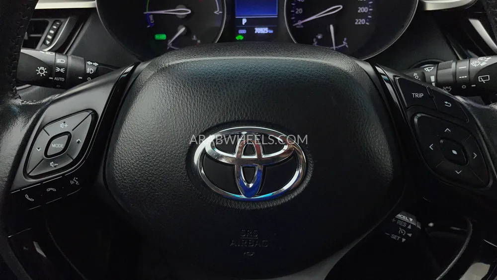 Toyota C-HR 2021 for Sale in Dubai Image-41