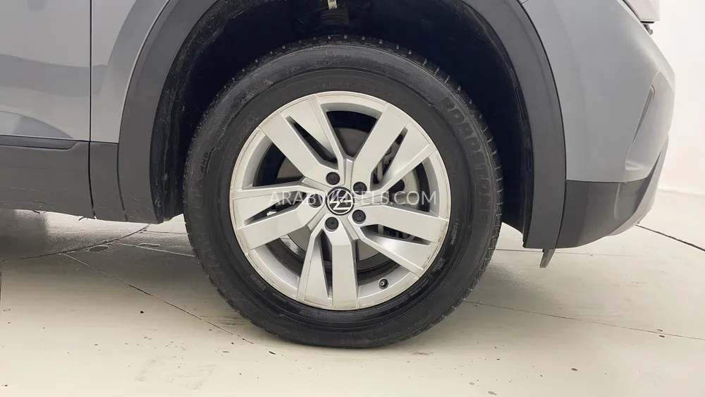 Volkswagen Teramont 2022 for Sale in Dubai Image-10