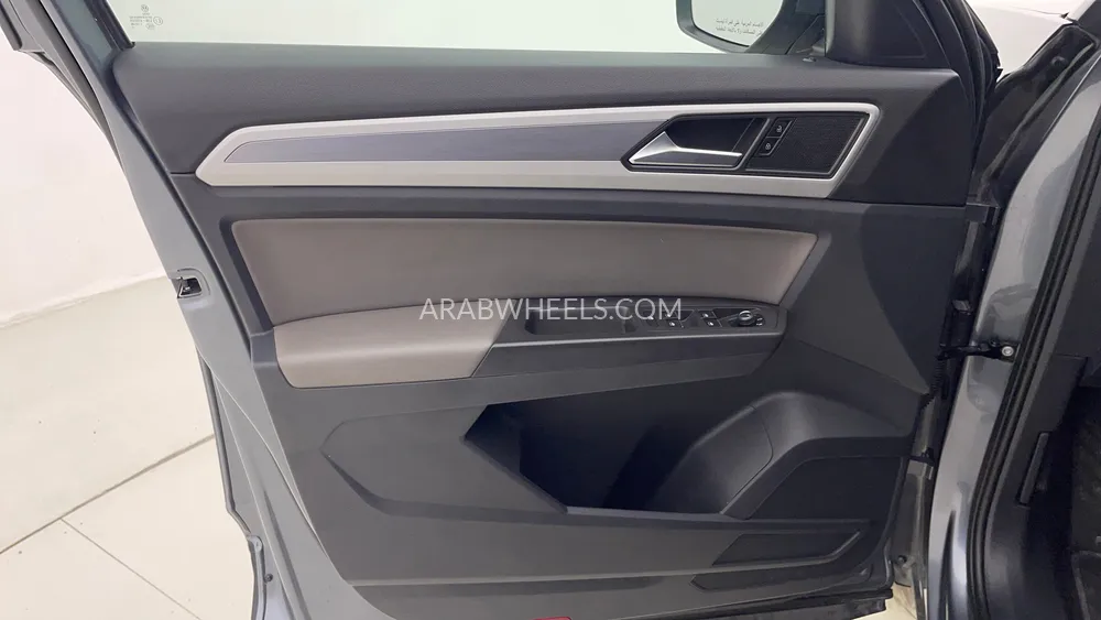 Volkswagen Teramont 2022 for Sale in Dubai Image-19