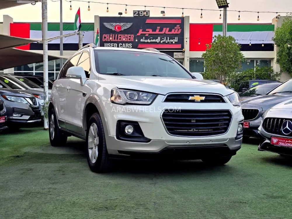 Chevrolet Captiva 2016 for Sale in Sharjah Image-1
