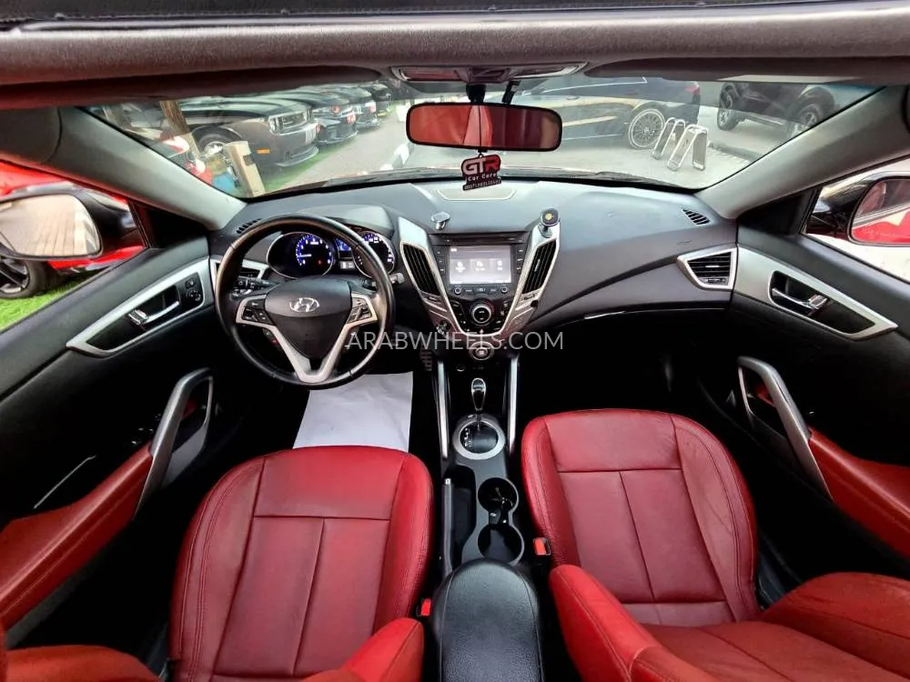 Hyundai Veloster 2015 for Sale in Sharjah Image-17