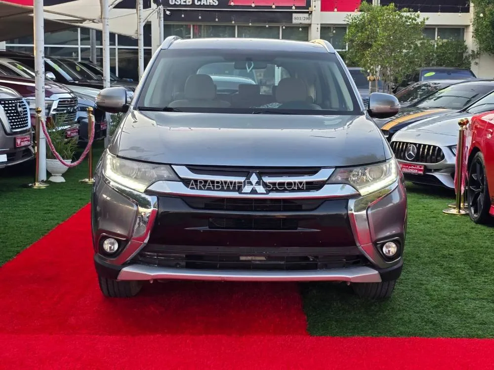 Mitsubishi Outlander 2016 for Sale in Sharjah Image-12
