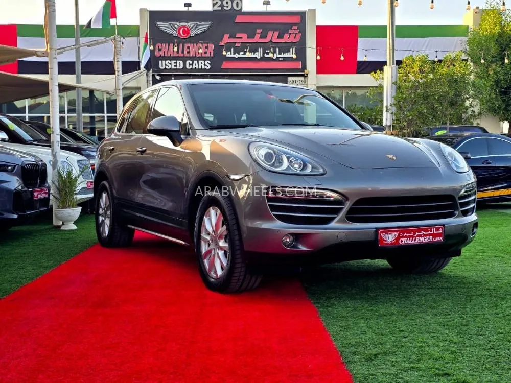 Porsche Cayenne 2013 for Sale in Sharjah Image-1