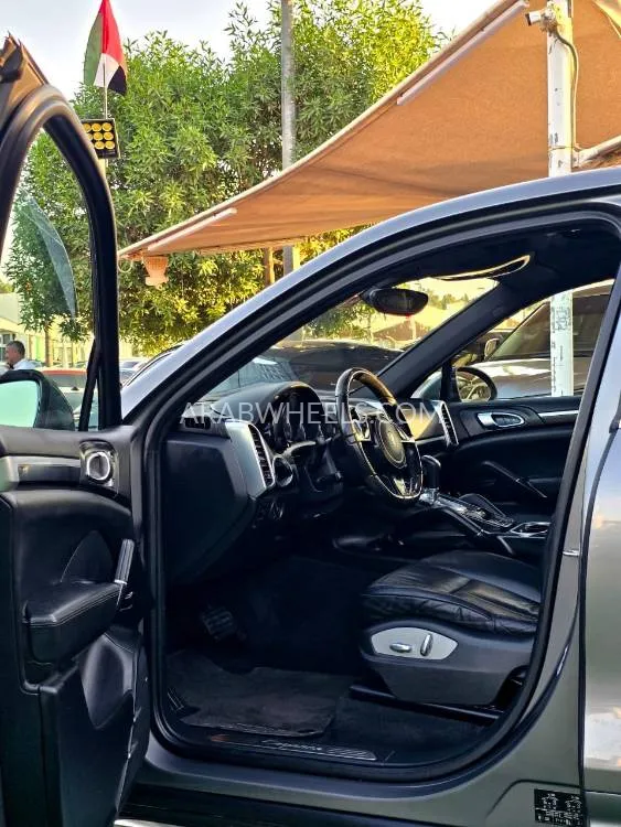 بورشه كايين 2013 for Sale in الشارقة Image-7