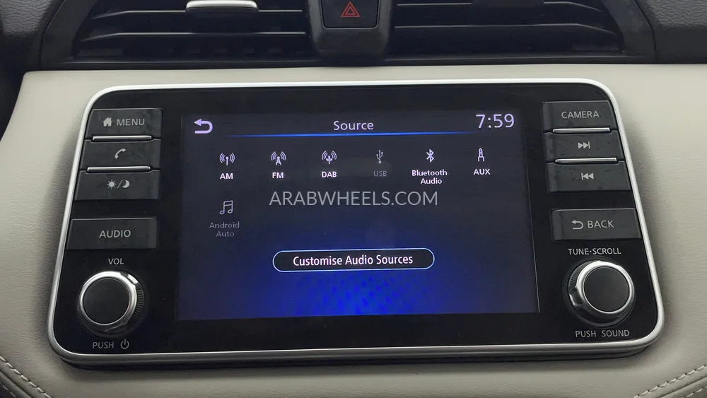 نيسان صني 2024 for Sale in دبي Image-35