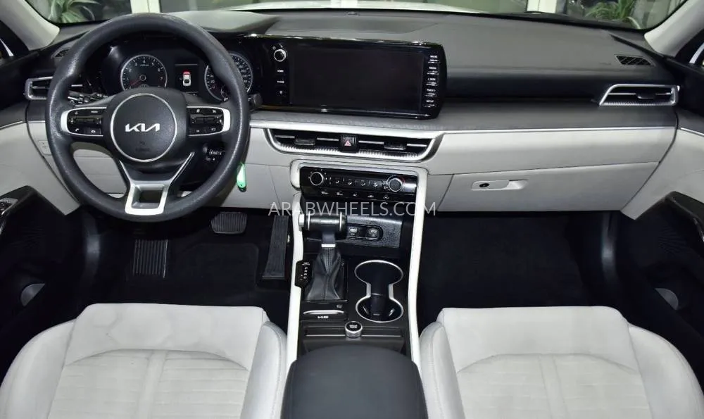 Kia K5 2023 for Sale in Dubai Image-11