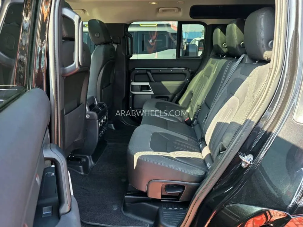 Land Rover Defender 2020 for Sale in Dubai Image-14