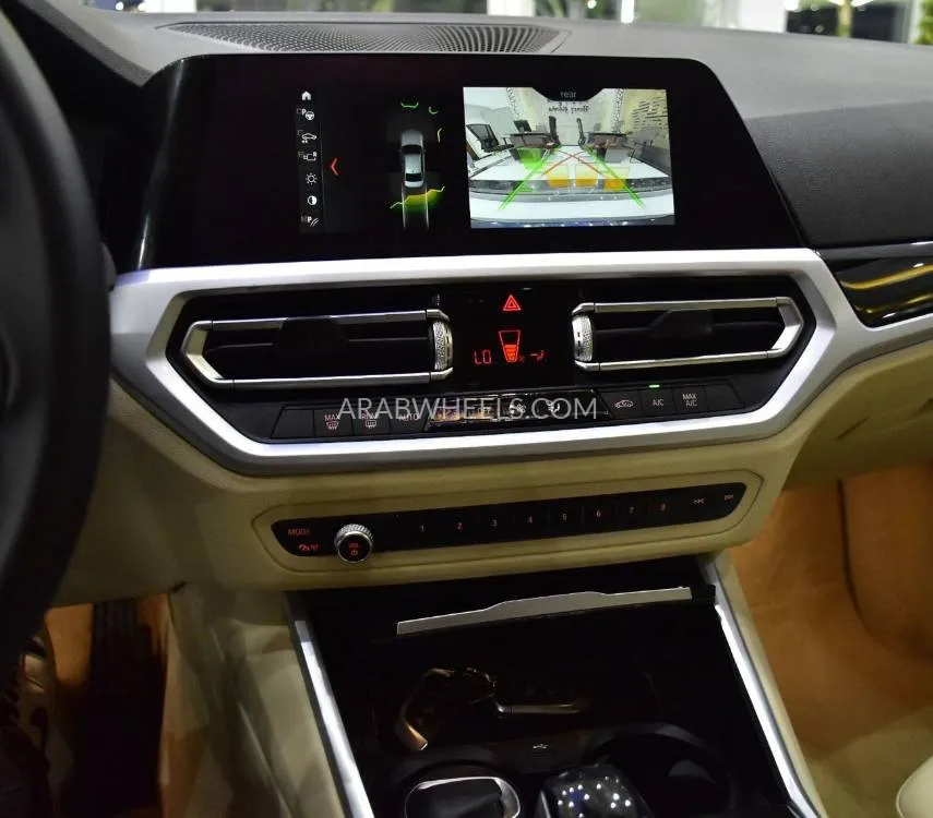BMW 3 series 2020 for Sale in Dubai Image-14