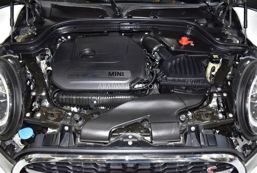 Mini Cooper 2019 for Sale in Dubai Image-19