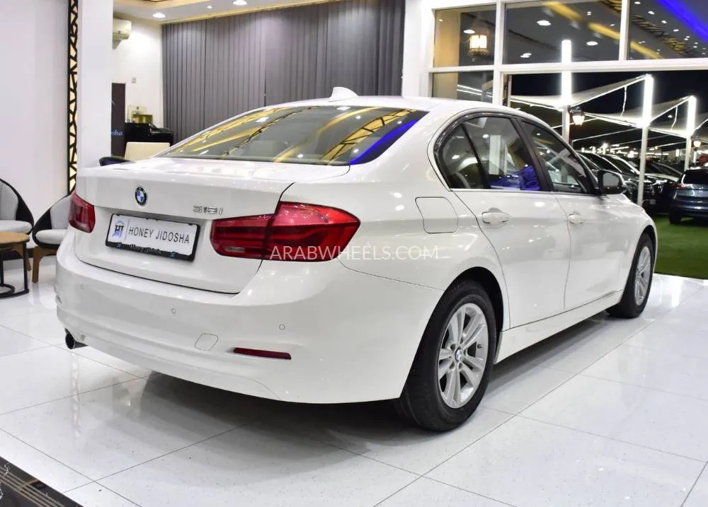 BMW 3 series 2017 for Sale in Dubai Image-6