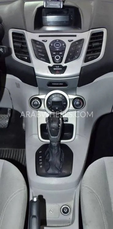 Ford Fiesta 2015 for Sale in Dubai Image-14