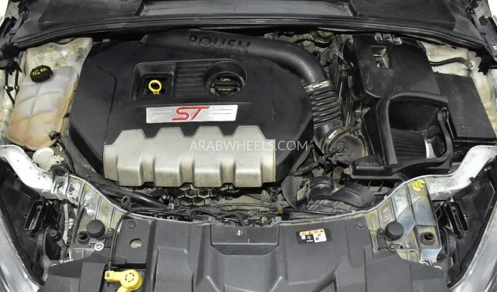 Ford Focus 2017 for Sale in Dubai Image-17