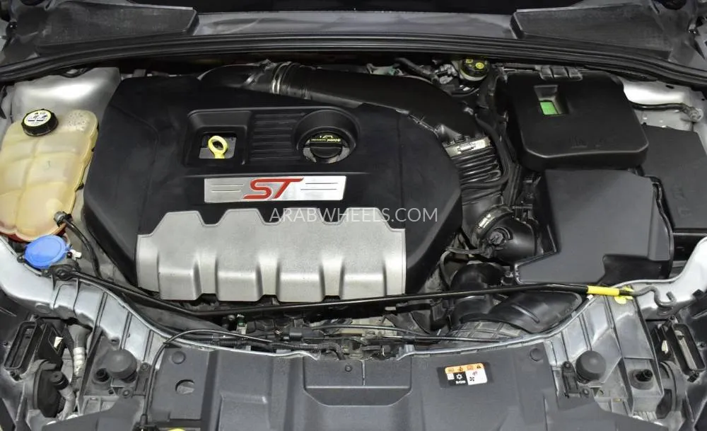 Ford Focus 2017 for Sale in Dubai Image-17