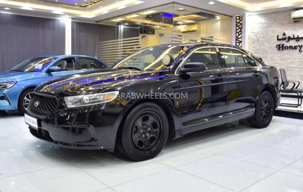 Ford Taurus 2015 for Sale in Dubai Image-3