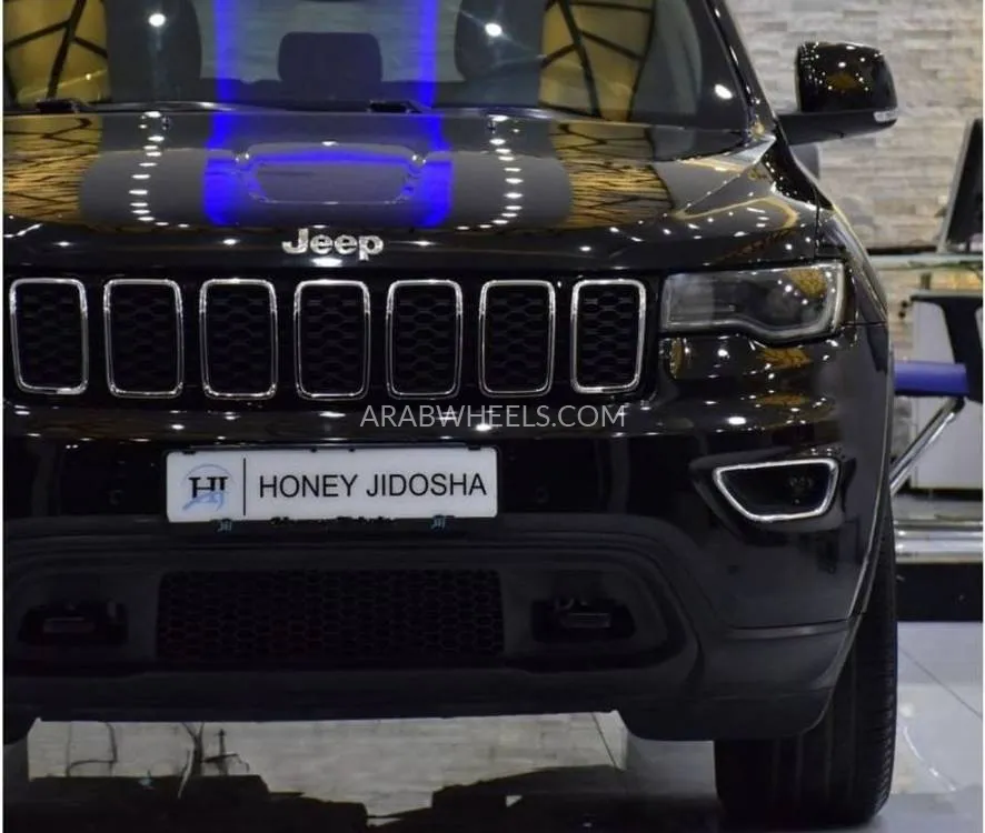 Jeep Cherokee 2018 for Sale in Dubai Image-4